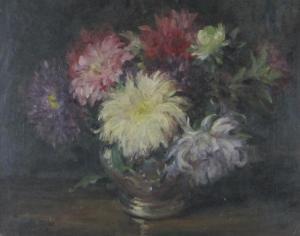 WYLIE Kate 1877-1941,Dahlias in a vase on a Ledge,Brightwells GB 2017-11-08